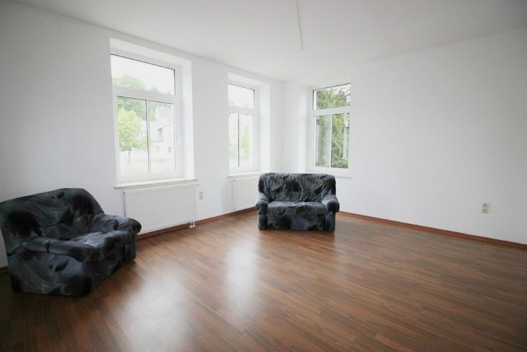 **Zentral- ruhige, helle 2 Zimmer Wohnung** - Photo 1