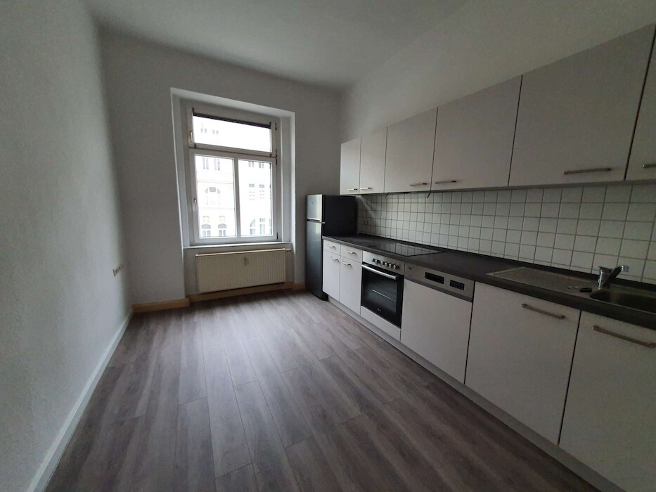 ** Schöne, helle - 2 Zimmerwohnung - 1. OG - schöner Eckbalkon - mit Einbauküche** - Photo 3