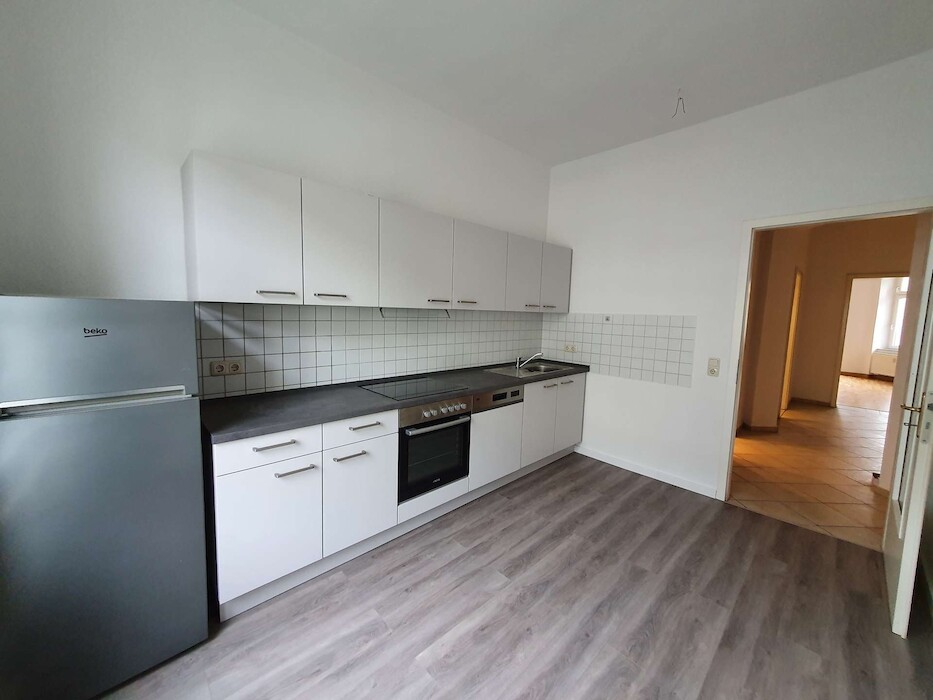** Schöne, helle - 2 Zimmerwohnung - 1. OG - schöner Eckbalkon - mit Einbauküche** - Photo 4