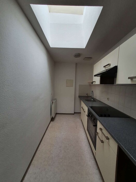 *Schöne, helle, gemütliche 2-Zimmer-DG mit Einbauküche* Stadtrand Plauen - Foto 1