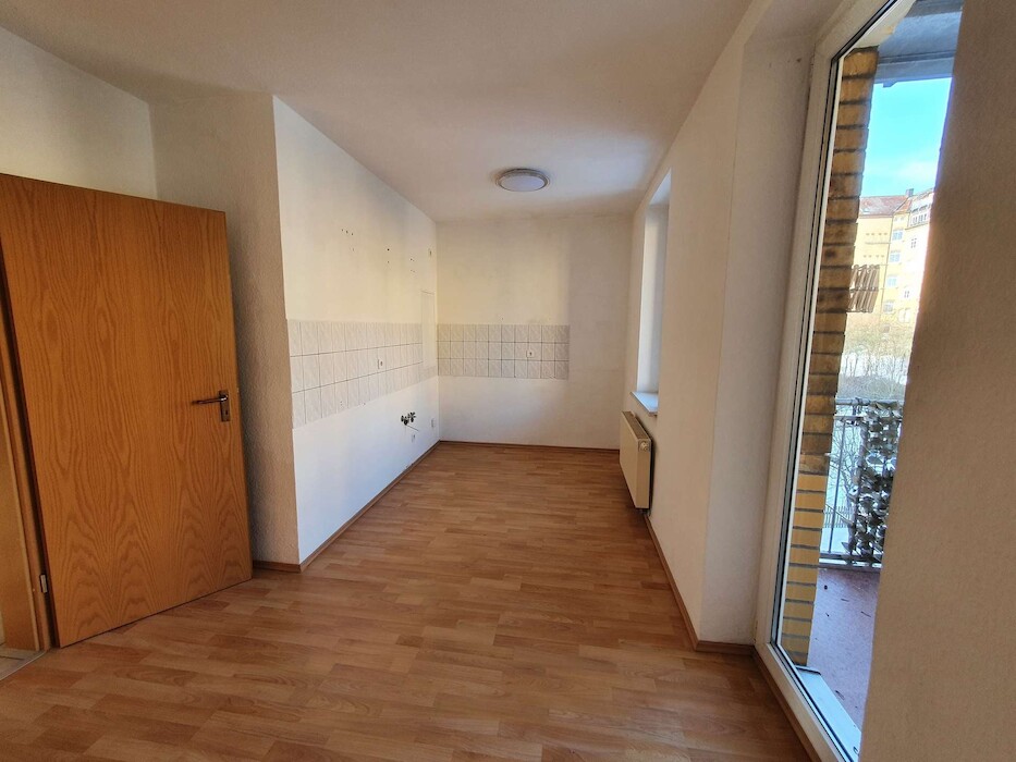 *Schöne, helle 3-Zimmer Wohnung*3. OG* Balkon* Nähe Zentrum von Plauen - Photo 2