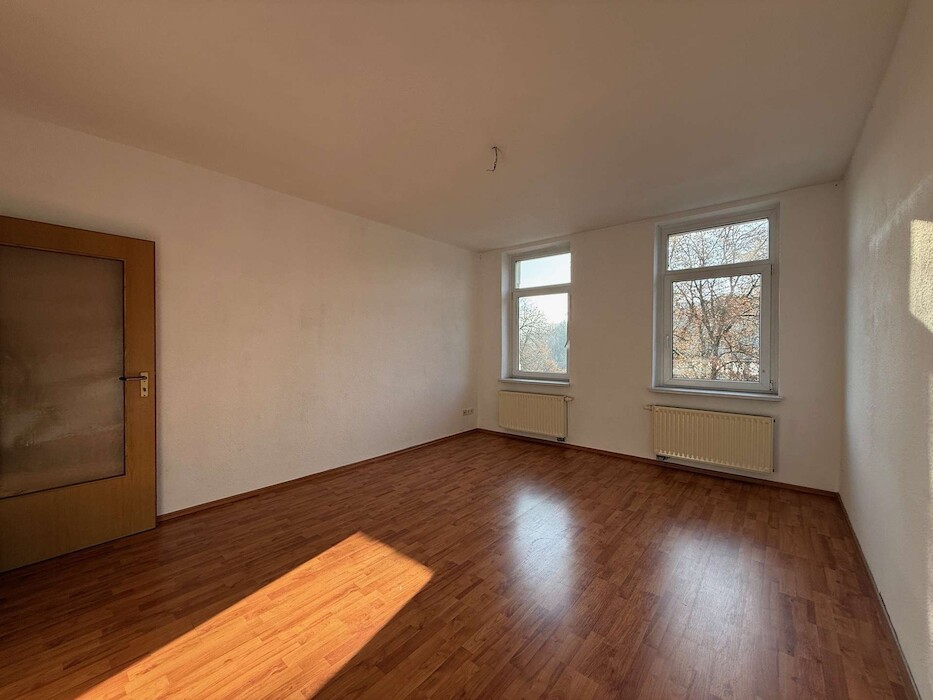 *Schöne, helle 3-Zimmer Wohnung*3. OG* Balkon* Nähe Zentrum von Plauen - Photo 1