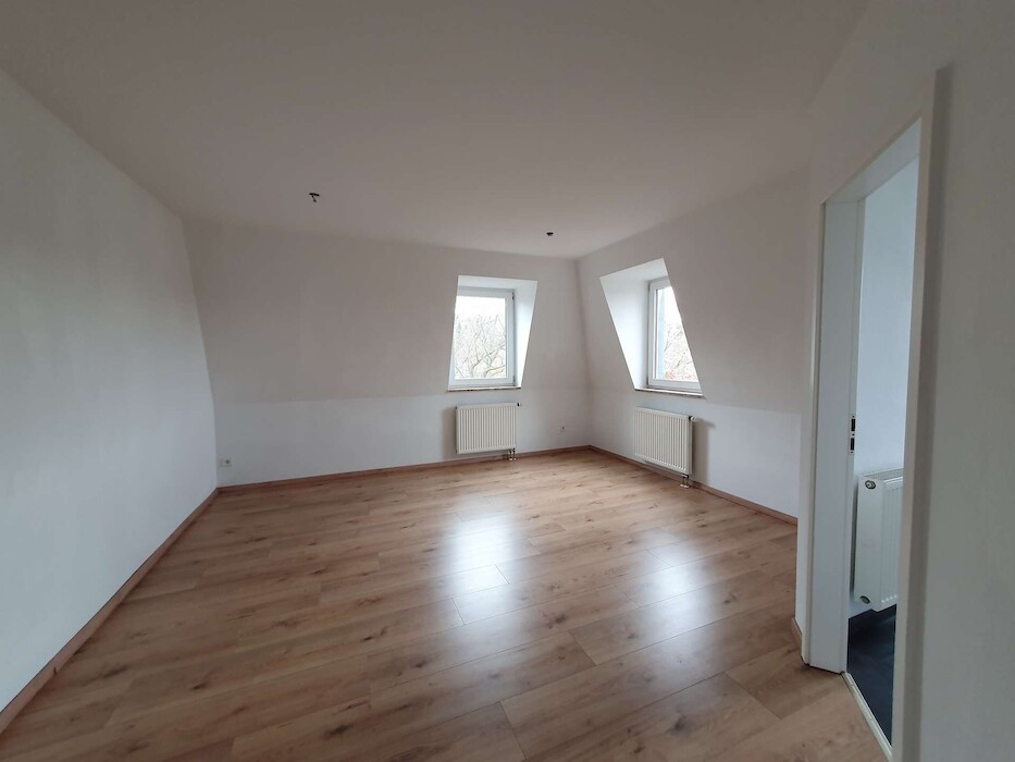 **Helle, gemütliche Dachgeschosswohnung + 2 Zimmer + Dachboden + Lift* - Photo 1